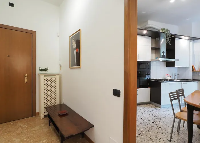 Apartment Primopiano - Palmaria B Milan