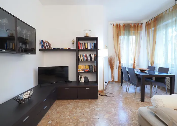 Apartment Primopiano - Palmaria B Milan
