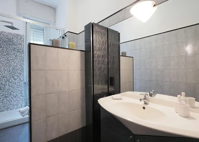 Apartment Primopiano - Palmaria B Milan